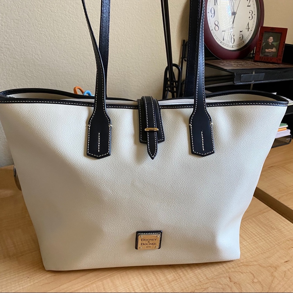 Gorgeous Cream D&B Tote